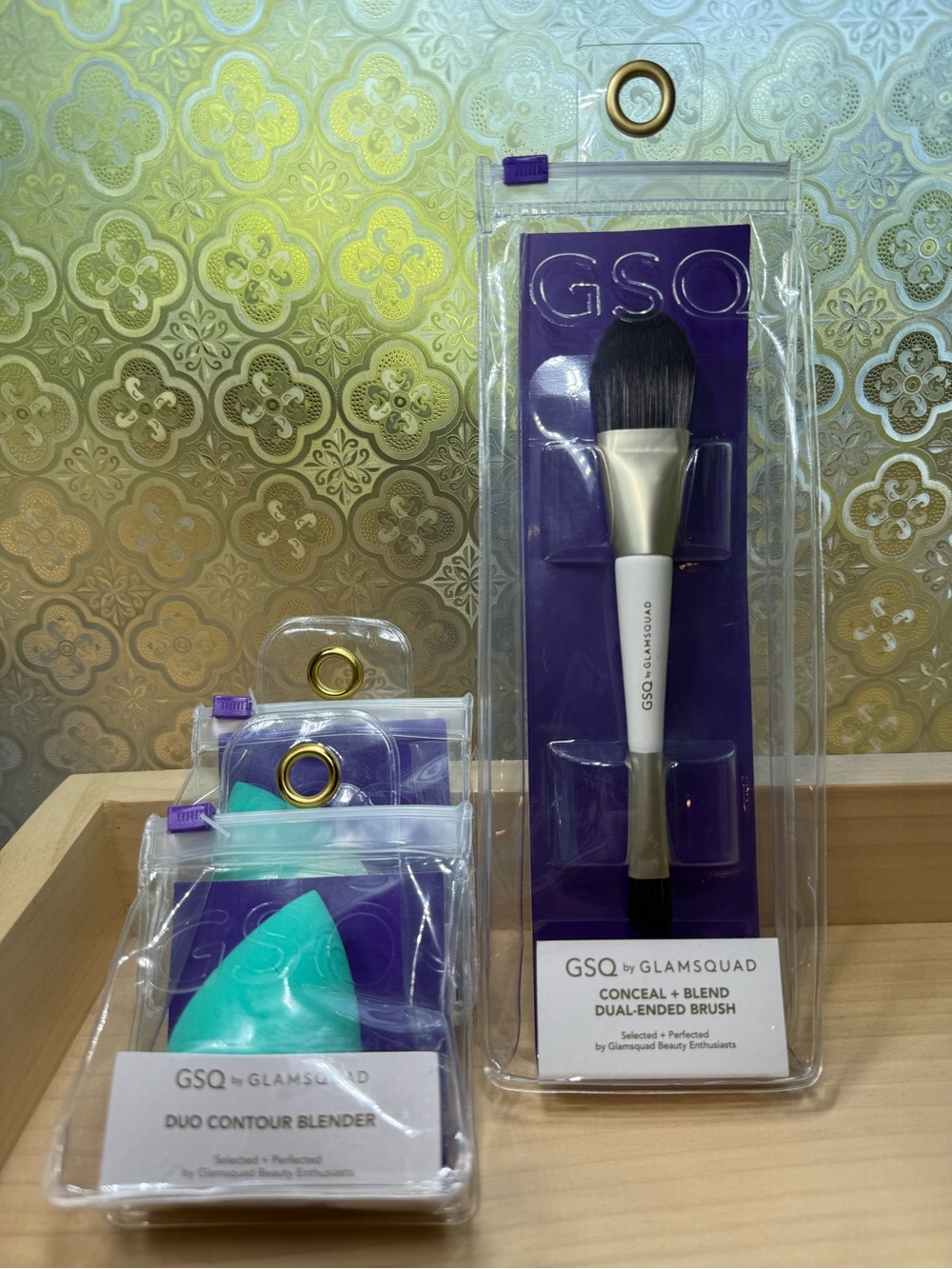 Bundle: GSQ by Glamsquad Conceal + Blend Dual-Ended Brush & x2 Duo Contour Blend